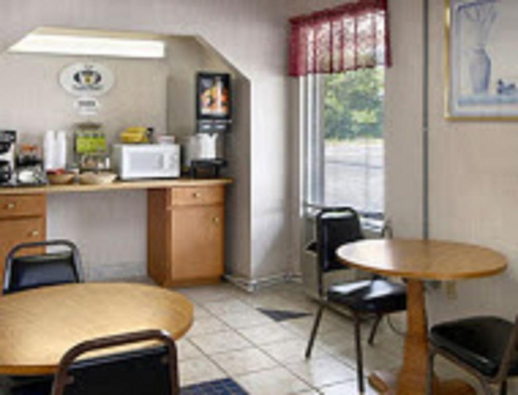 Town And Country Inn Suites Spindale Εξωτερικό φωτογραφία