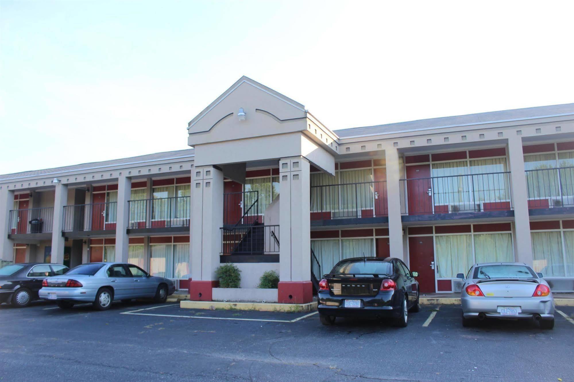 Town And Country Inn Suites Spindale Εξωτερικό φωτογραφία